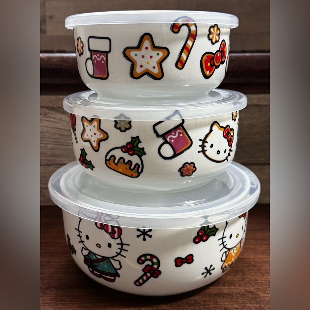 Cute 🥰 Hello Kitty Christmas Food Contains Ceramic  and plastic lid set of 3 - …